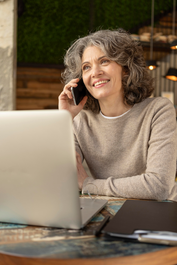 Woman talking on the phone